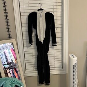 Secret Treasures Black and White Sleepwear